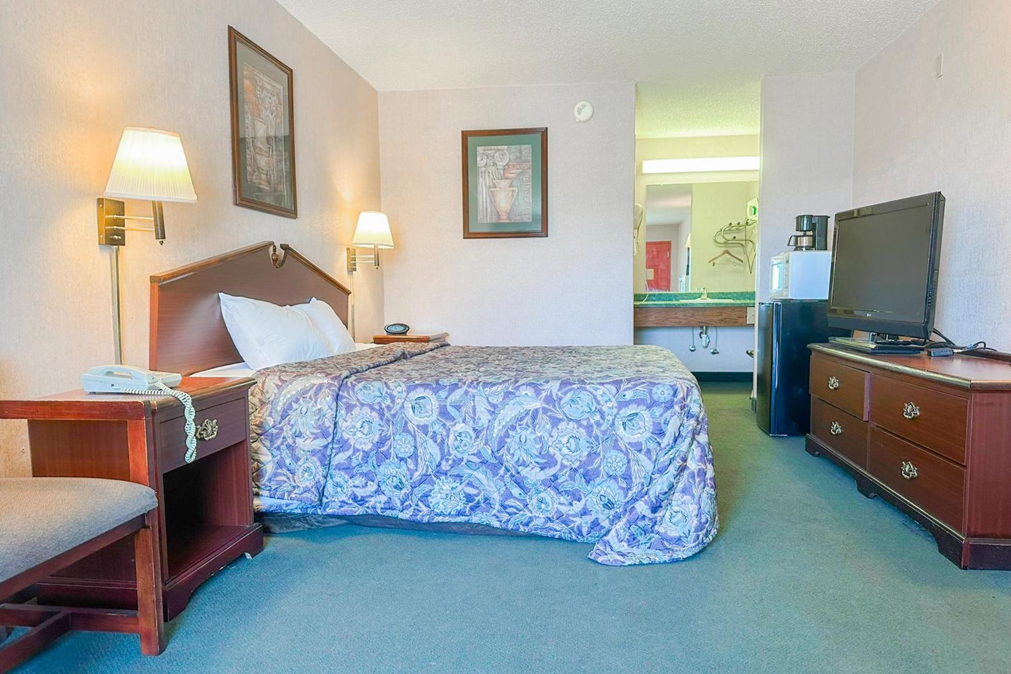 Oyo Hotel East Macon I-75 エクステリア 写真