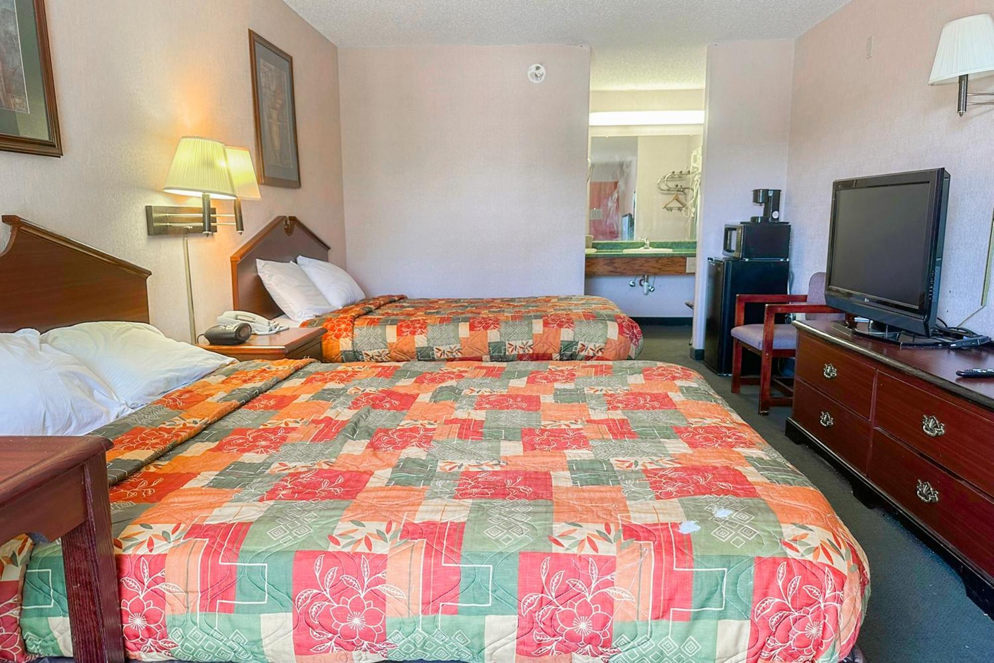 Oyo Hotel East Macon I-75 エクステリア 写真