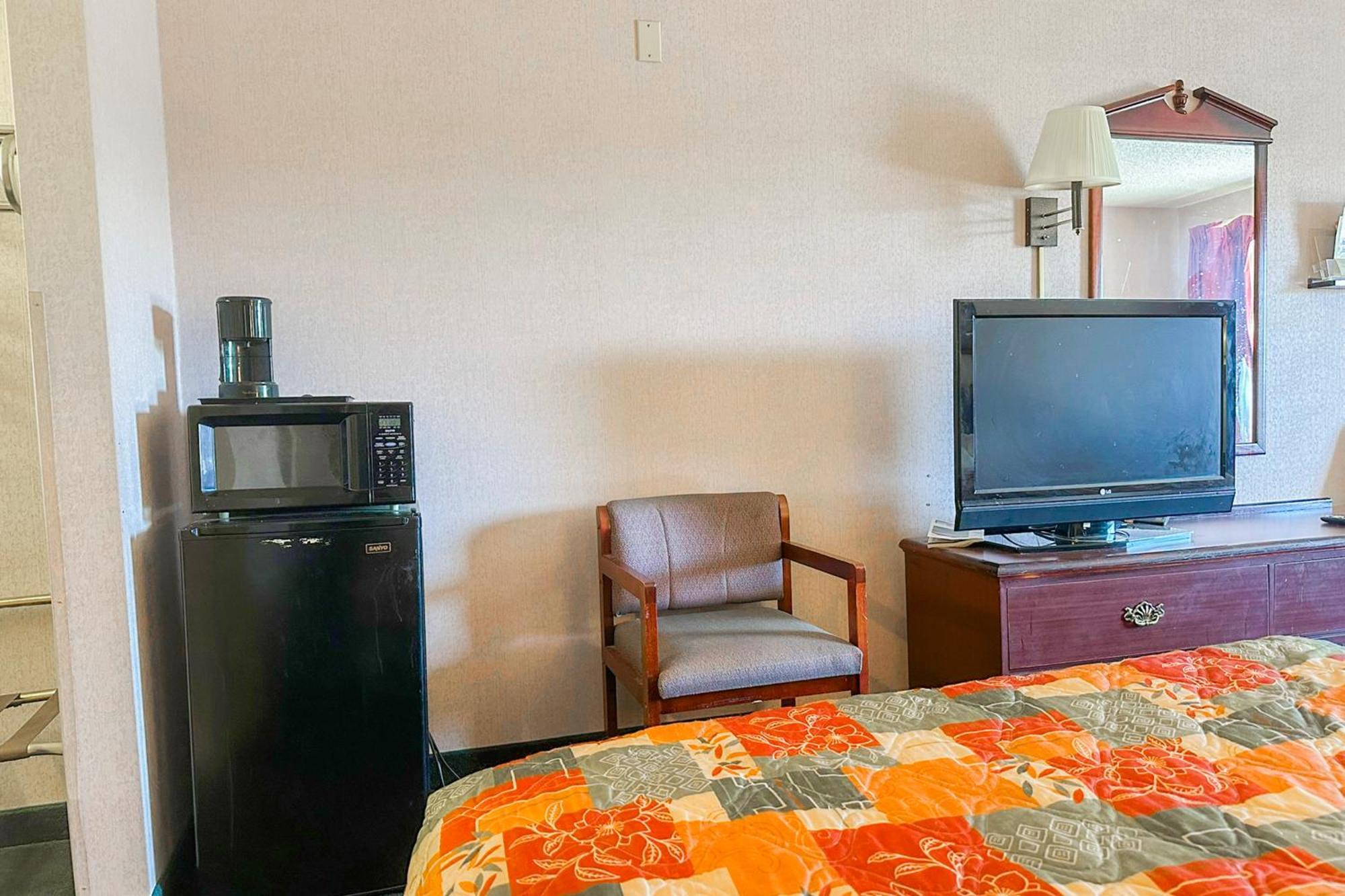 Oyo Hotel East Macon I-75 エクステリア 写真