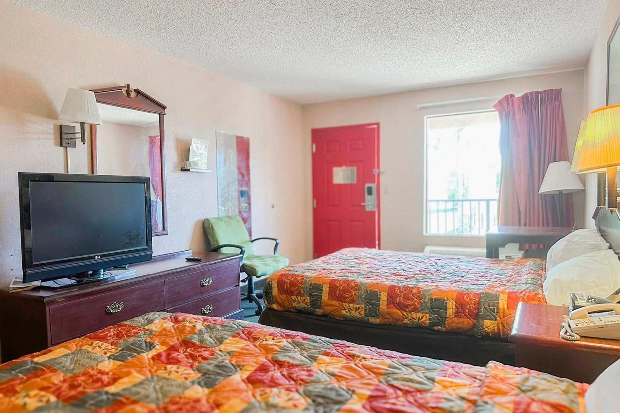 Oyo Hotel East Macon I-75 エクステリア 写真