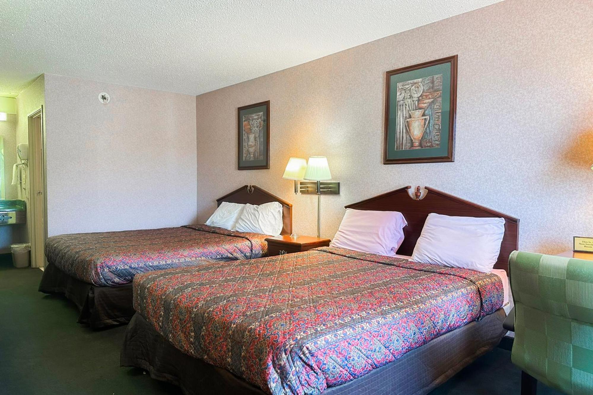 Oyo Hotel East Macon I-75 エクステリア 写真