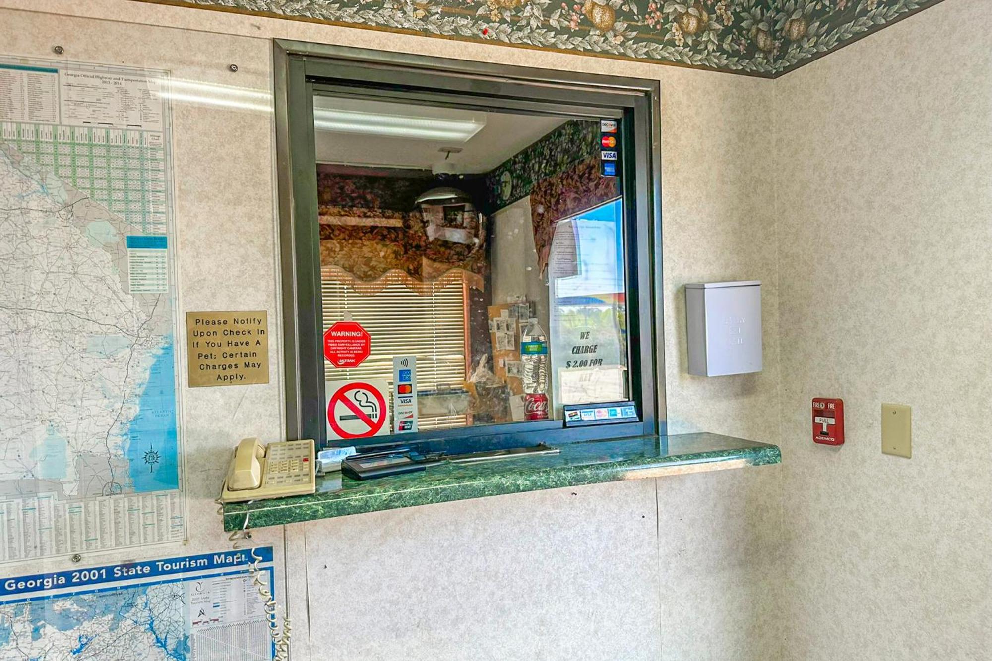 Oyo Hotel East Macon I-75 エクステリア 写真