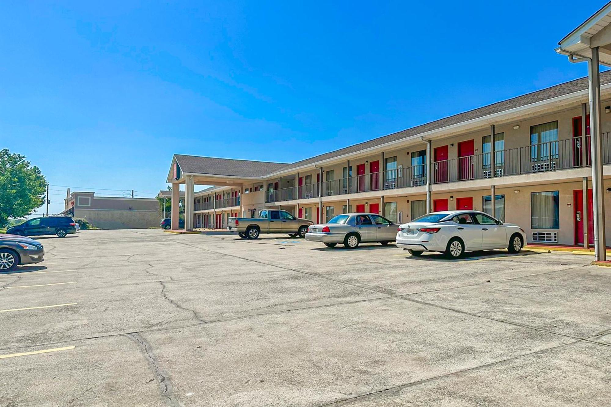 Oyo Hotel East Macon I-75 エクステリア 写真